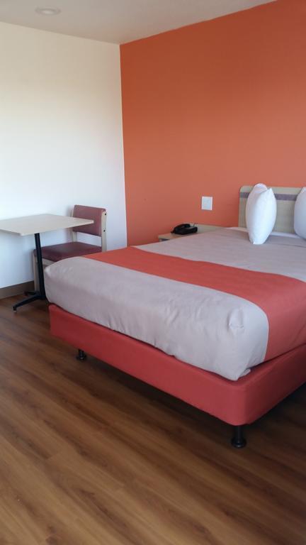 Motel 6 Lost Hills / Buttonwillow Racetrack المظهر الخارجي الصورة