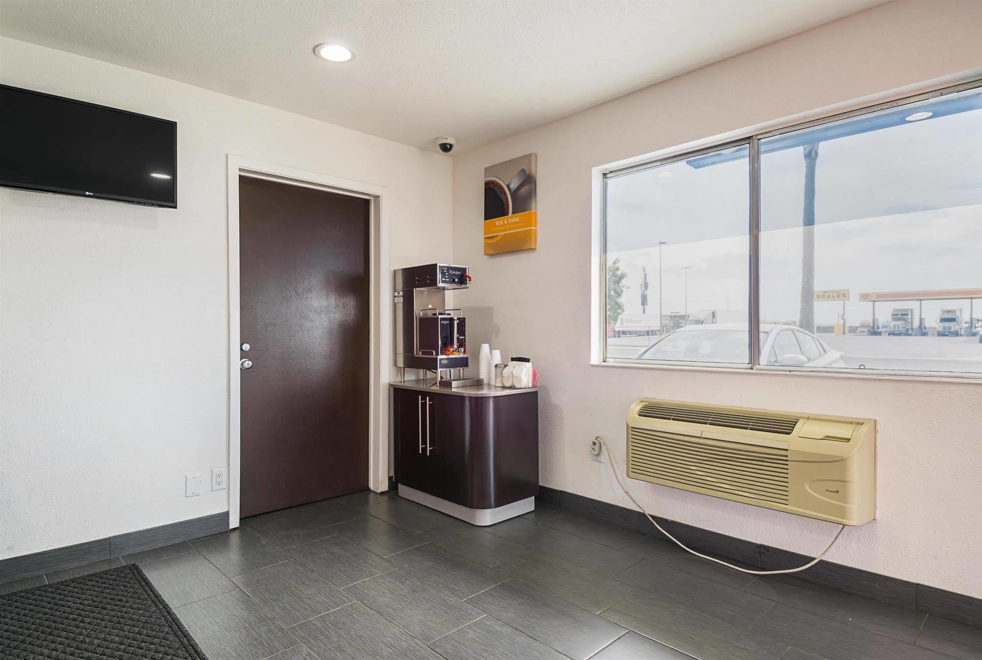 Motel 6 Lost Hills / Buttonwillow Racetrack المظهر الخارجي الصورة