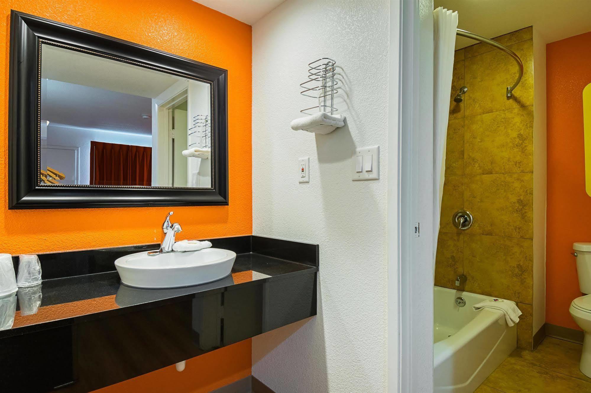 Motel 6 Lost Hills / Buttonwillow Racetrack المظهر الخارجي الصورة